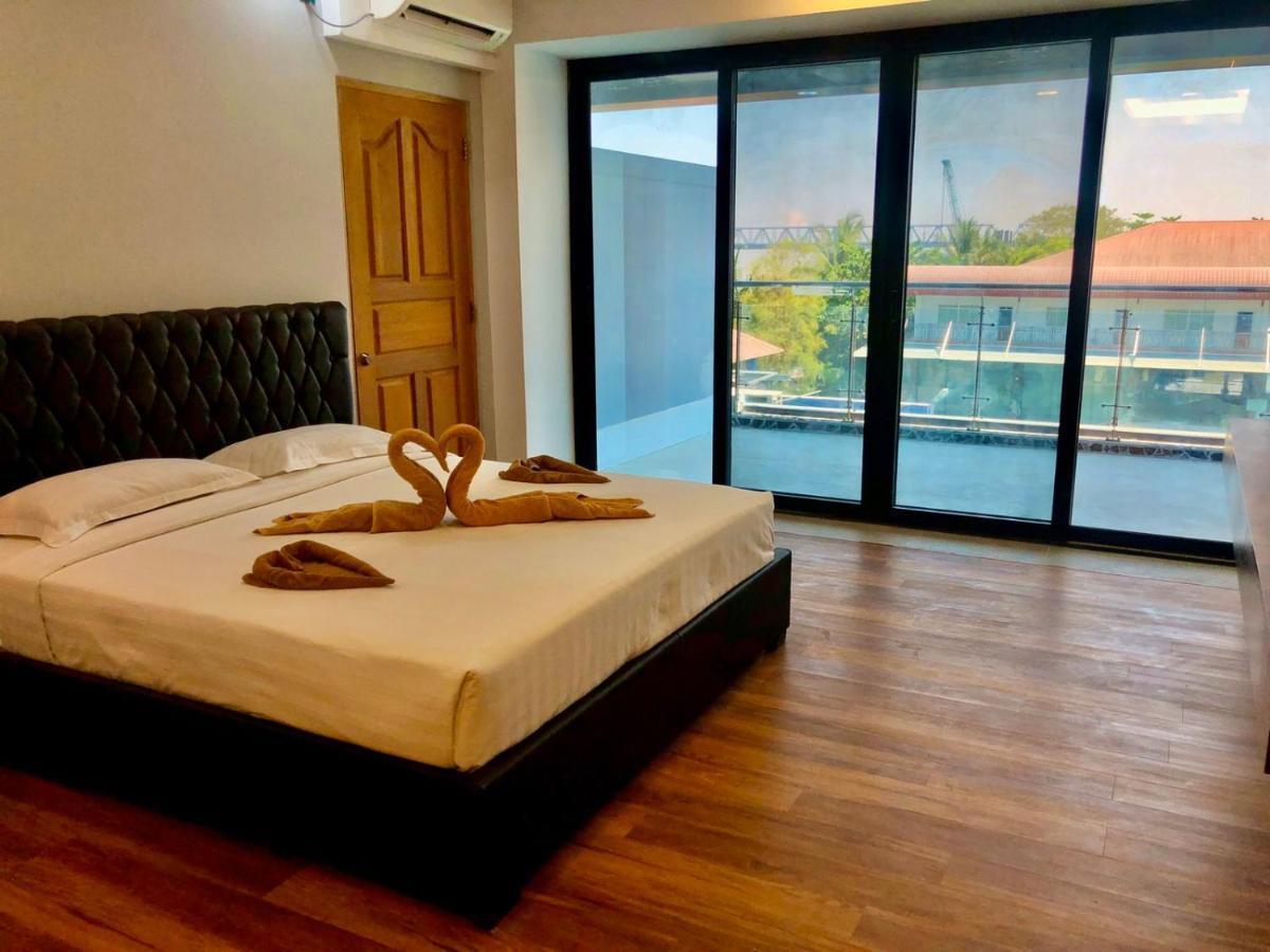 Excel River View Yangon Luaran gambar