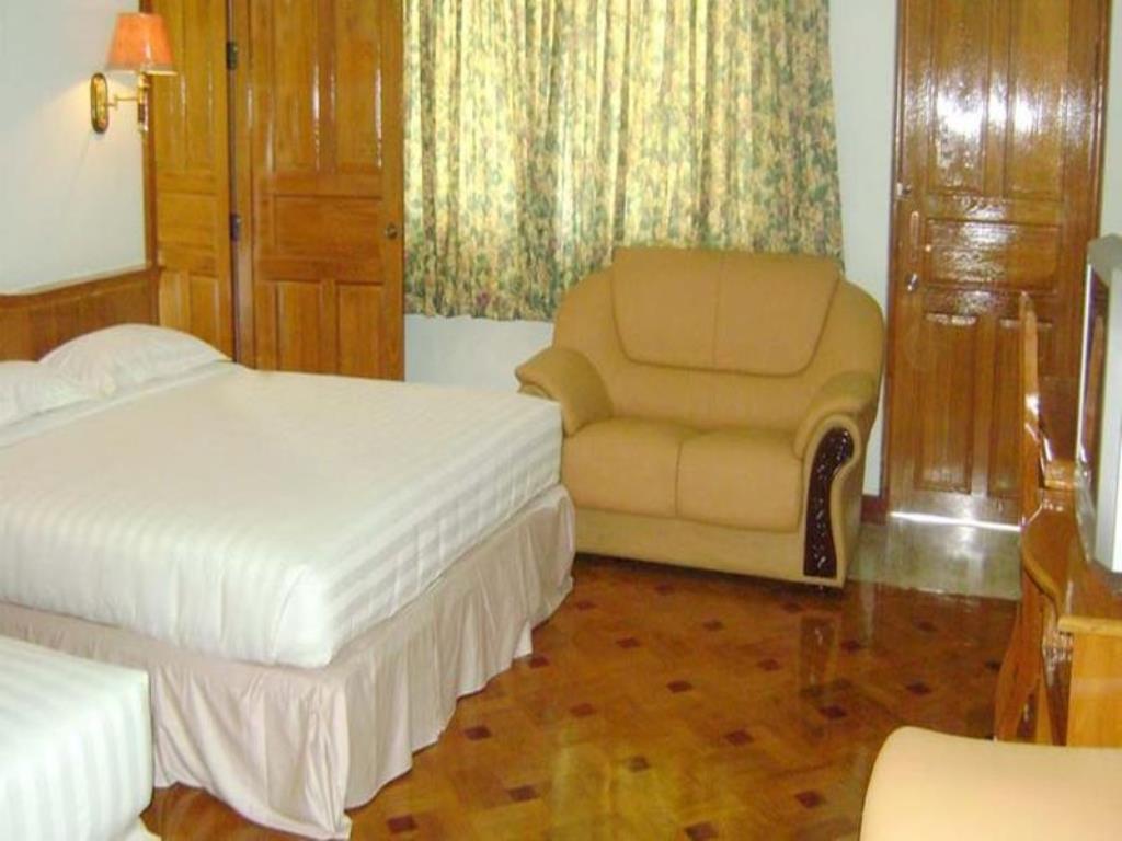 Excel River View Yangon Luaran gambar