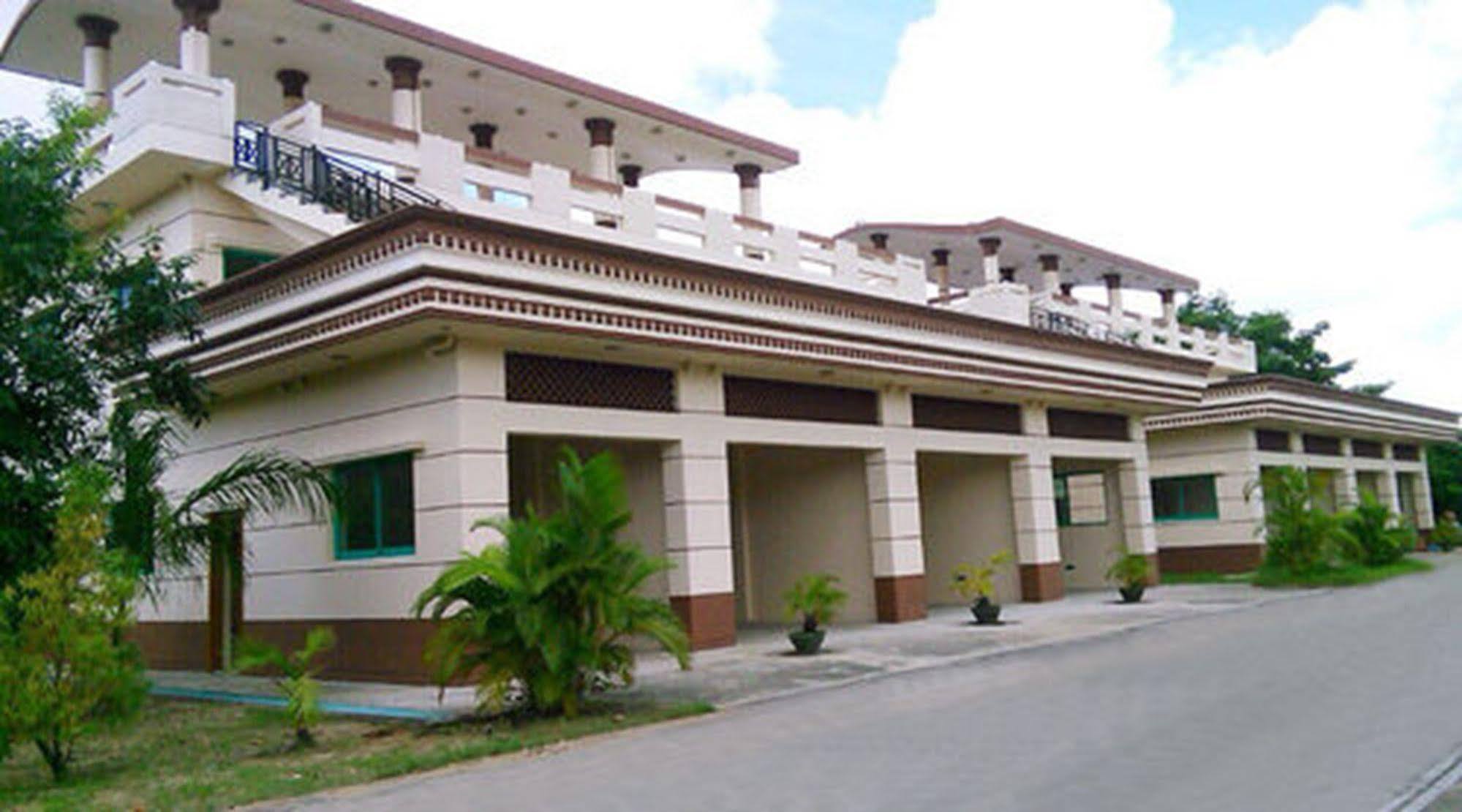 Excel River View Yangon Luaran gambar