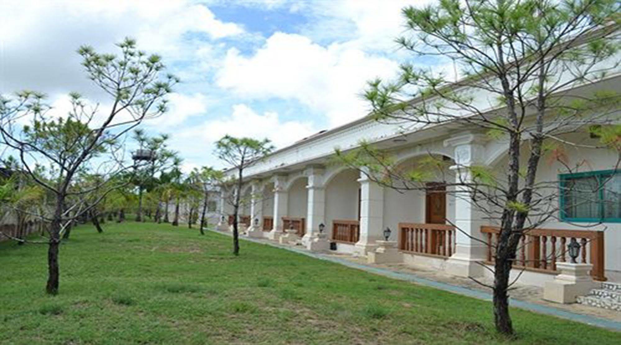 Excel River View Yangon Luaran gambar